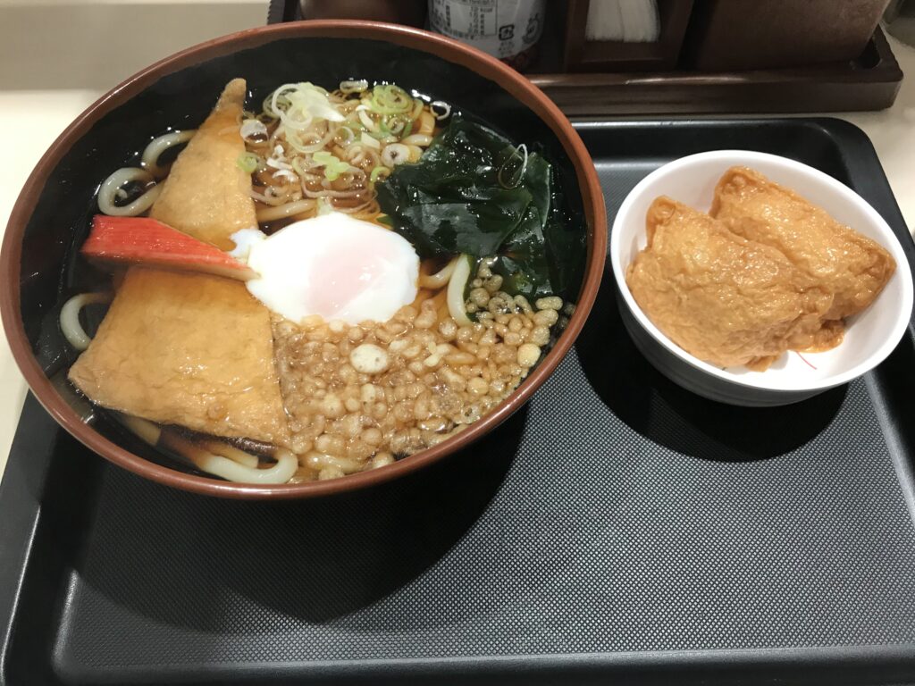 富士そばの特選富士うどん