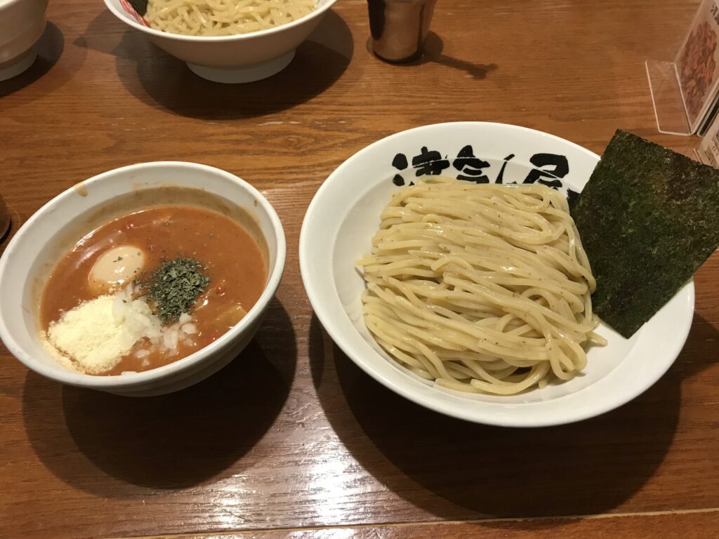 津気屋のトマトつけ麺