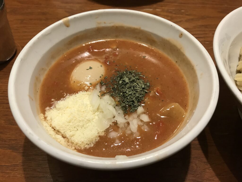 津気屋のトマトつけ麺